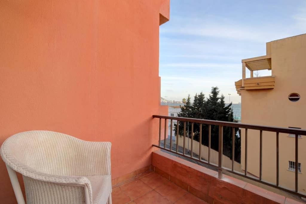 Duplex Con Vistas Al Mar Apartment La Línea de la Concepción Екстериор снимка